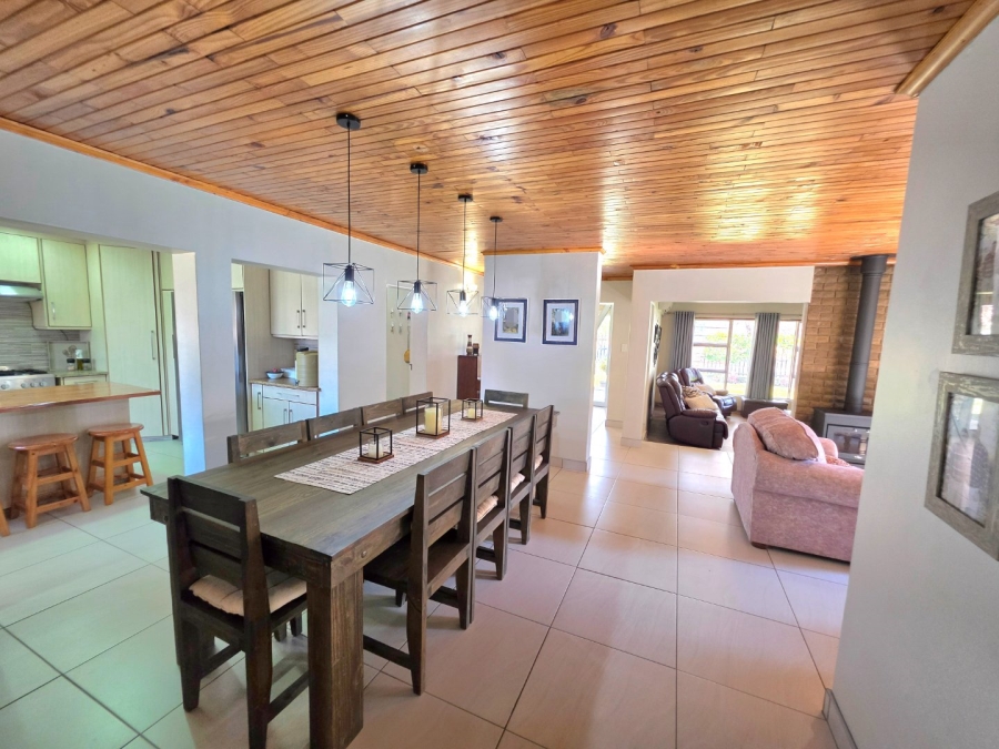 5 Bedroom Property for Sale in La Provance Free State